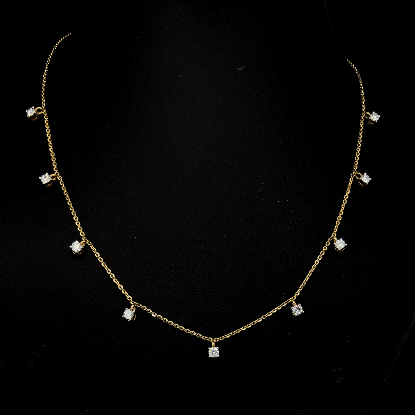 Arya Dangling Charm