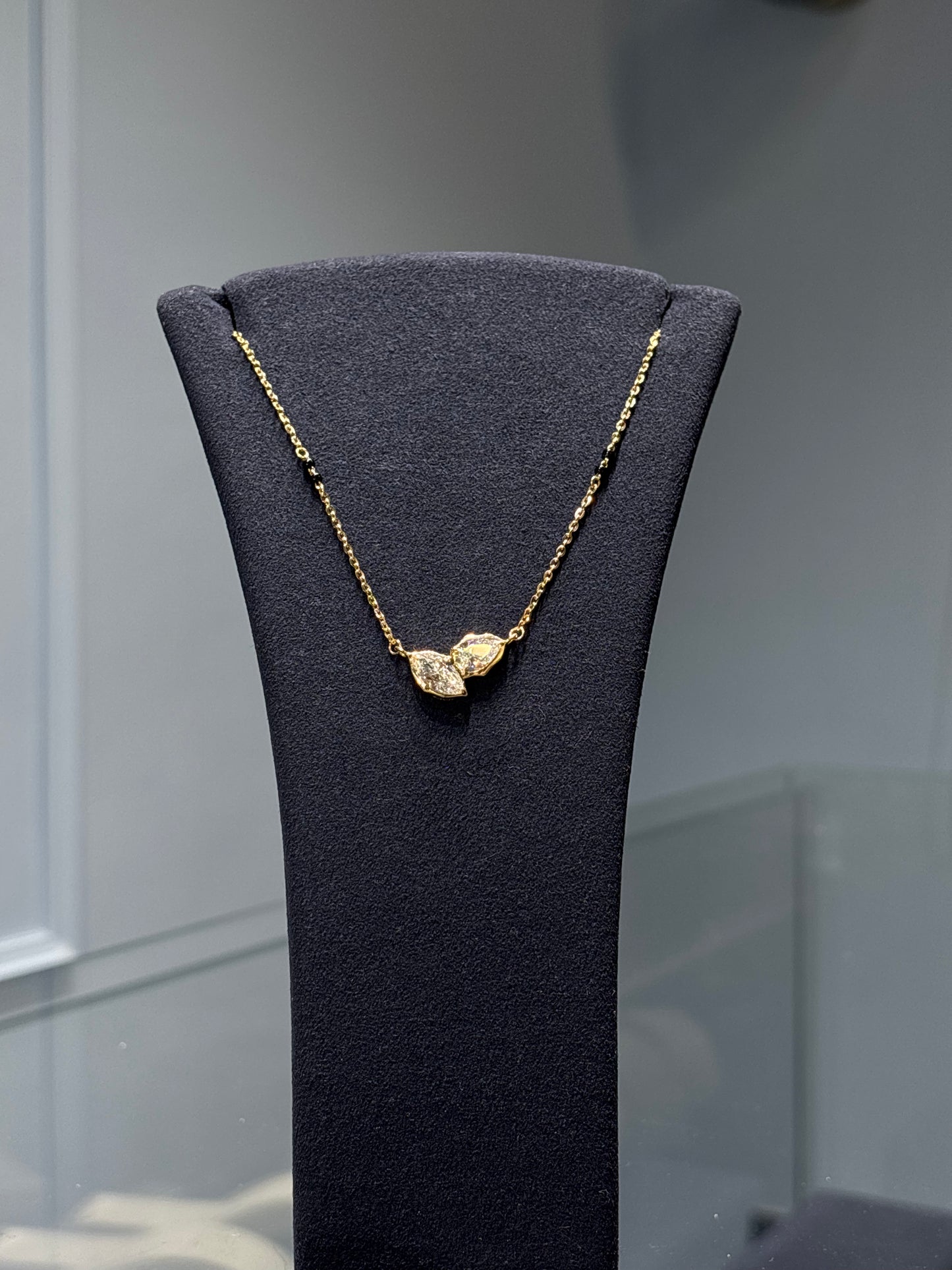 Ardhya Toi et Moi Mangalsutra – Modern Two Stone Necklace for Women
